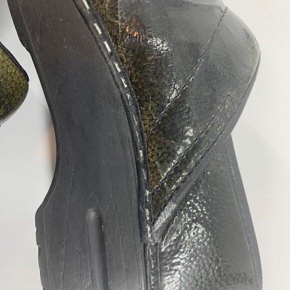 Sanita Deep Green Patent Leather Clogs Size 38 - Picture 6 of 11